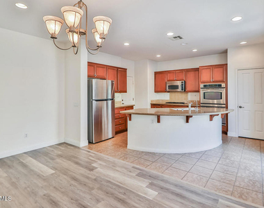 4607 Valerio Way - Photo Thumbnail 7