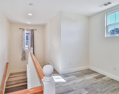 4607 Valerio Way - Photo Thumbnail 14