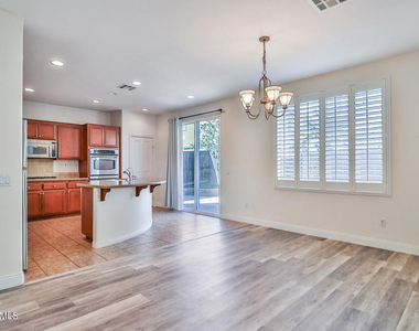 4607 Valerio Way - Photo Thumbnail 6