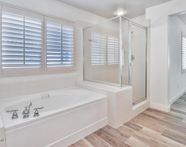 4607 Valerio Way - Photo Thumbnail 24