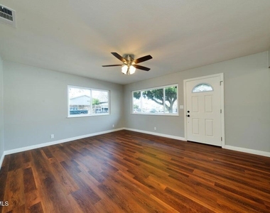 2775 Los Robles Road - Photo Thumbnail 2