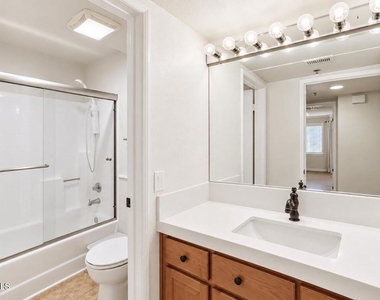 5805 Oak Bend Lane - Photo Thumbnail 9
