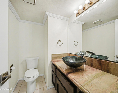 1221 Gentilly Place - Photo Thumbnail 13