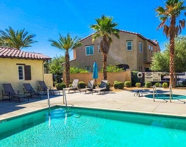 530 Calle Vibrante - Photo Thumbnail 34