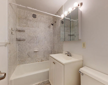 East 87th Street - Photo Thumbnail 6