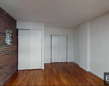 East 88th Street - Photo Thumbnail 6