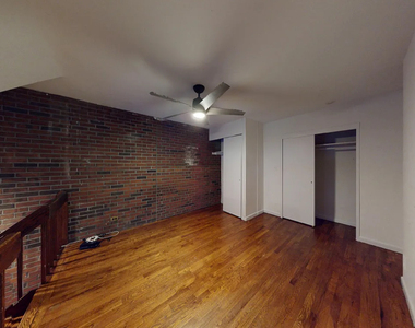 East 88th Street - Photo Thumbnail 5