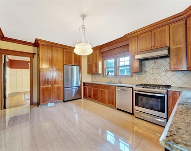50 Catherine Street - Photo Thumbnail 5
