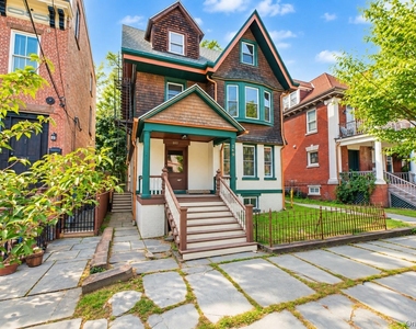 269 Liberty Street - Photo Thumbnail 3