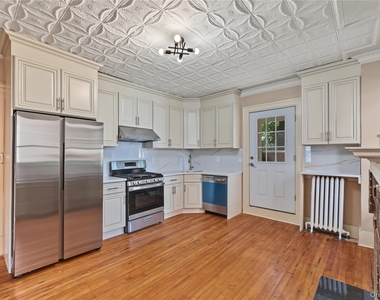 269 Liberty Street - Photo Thumbnail 15