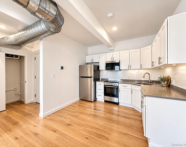 155 S River St - Photo Thumbnail 2