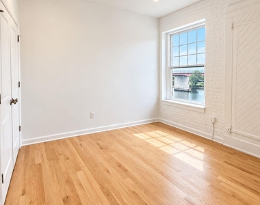 155 S River St - Photo Thumbnail 5