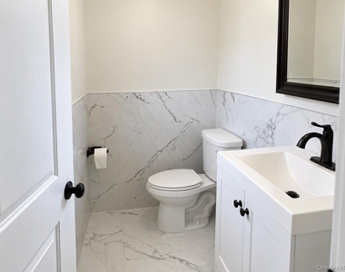 141 Aka 145 Buckingham Road - Photo Thumbnail 10