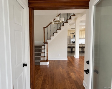 141 Aka 145 Buckingham Road - Photo Thumbnail 3