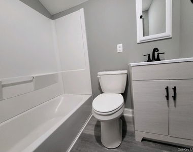 1 S Montgomery Street - Photo Thumbnail 7
