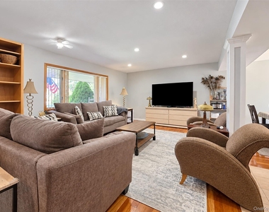 20 Bradbury Court - Photo Thumbnail 3