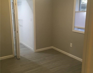 54 Dorchester Street - Photo Thumbnail 8