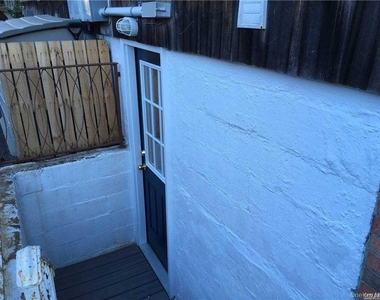 54 Dorchester Street - Photo Thumbnail 1