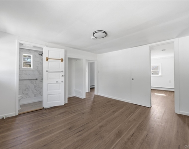 135 N Highland Avenue - Photo Thumbnail 7