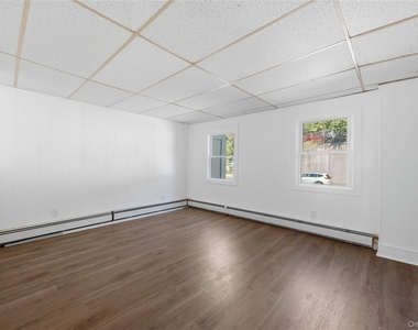 135 N Highland Avenue - Photo Thumbnail 5