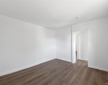 135 N Highland Avenue - Photo Thumbnail 13