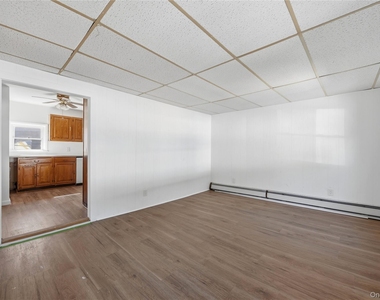 135 N Highland Avenue - Photo Thumbnail 3