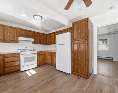 135 N Highland Avenue - Photo Thumbnail 1