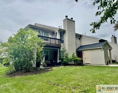 401 Yorkshire Place - Photo Thumbnail 24