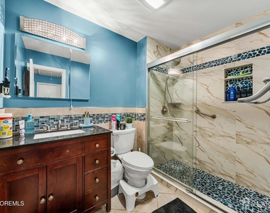 1 Quincy Circle - Photo Thumbnail 24