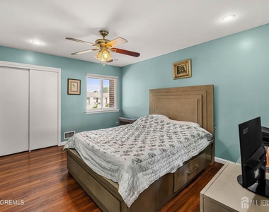 1 Quincy Circle - Photo Thumbnail 20