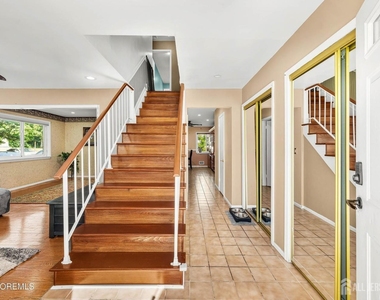 1 Quincy Circle - Photo Thumbnail 17