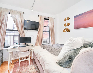 172 Mulberry Street - Photo Thumbnail 1