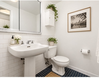 112 W 73rd Street - Photo Thumbnail 2