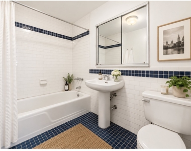 112 W 73rd Street - Photo Thumbnail 5