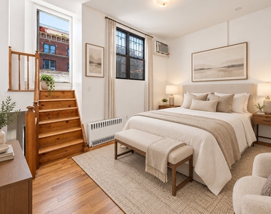 112 W 73rd Street - Photo Thumbnail 4