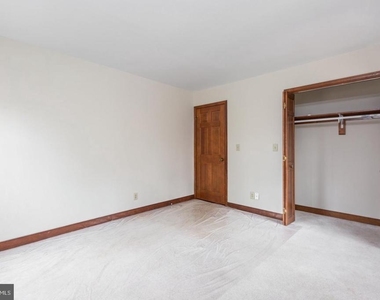 1130 Columbus Drive - Photo Thumbnail 16