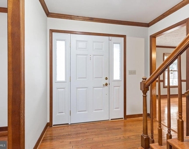 1130 Columbus Drive - Photo Thumbnail 2