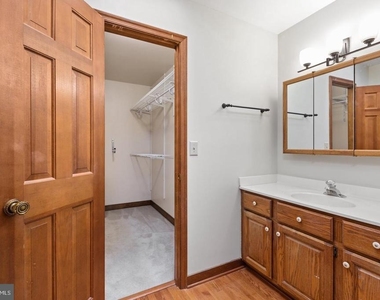 1130 Columbus Drive - Photo Thumbnail 21