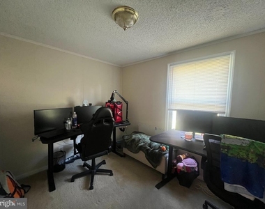6024 Loriella Park Drive - Photo Thumbnail 12