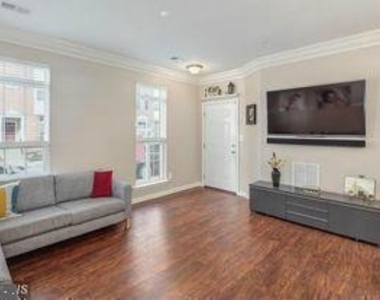 43817 Kingston Station Terrace - Photo Thumbnail 14