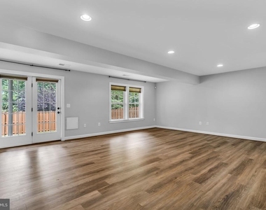 25241 Beach Place - Photo Thumbnail 35