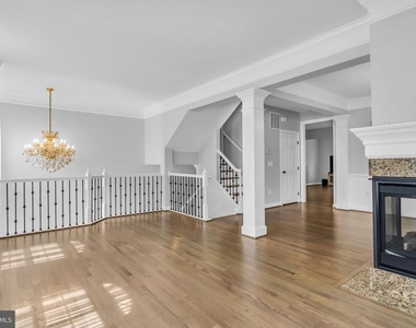 25241 Beach Place - Photo Thumbnail 2