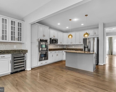 25241 Beach Place - Photo Thumbnail 16