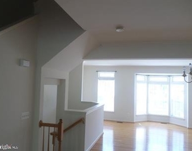 4712 Hanrahan Place - Photo Thumbnail 18