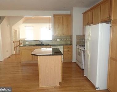 4712 Hanrahan Place - Photo Thumbnail 1