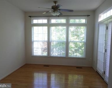 4712 Hanrahan Place - Photo Thumbnail 19