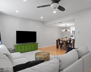 2802 Hyson Lane - Photo Thumbnail 12