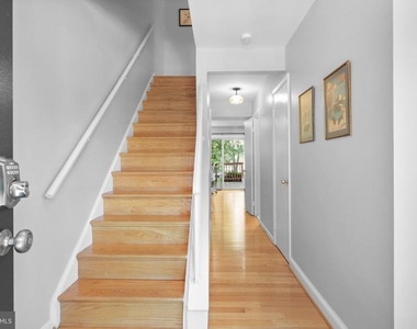 2802 Hyson Lane - Photo Thumbnail 2