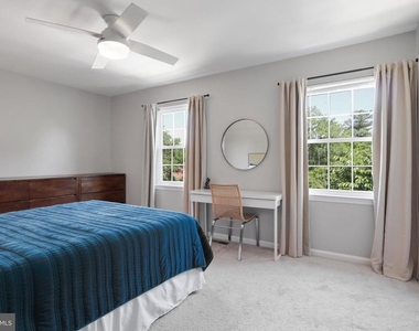 2802 Hyson Lane - Photo Thumbnail 15