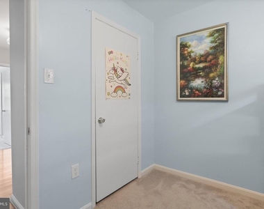 2802 Hyson Lane - Photo Thumbnail 19